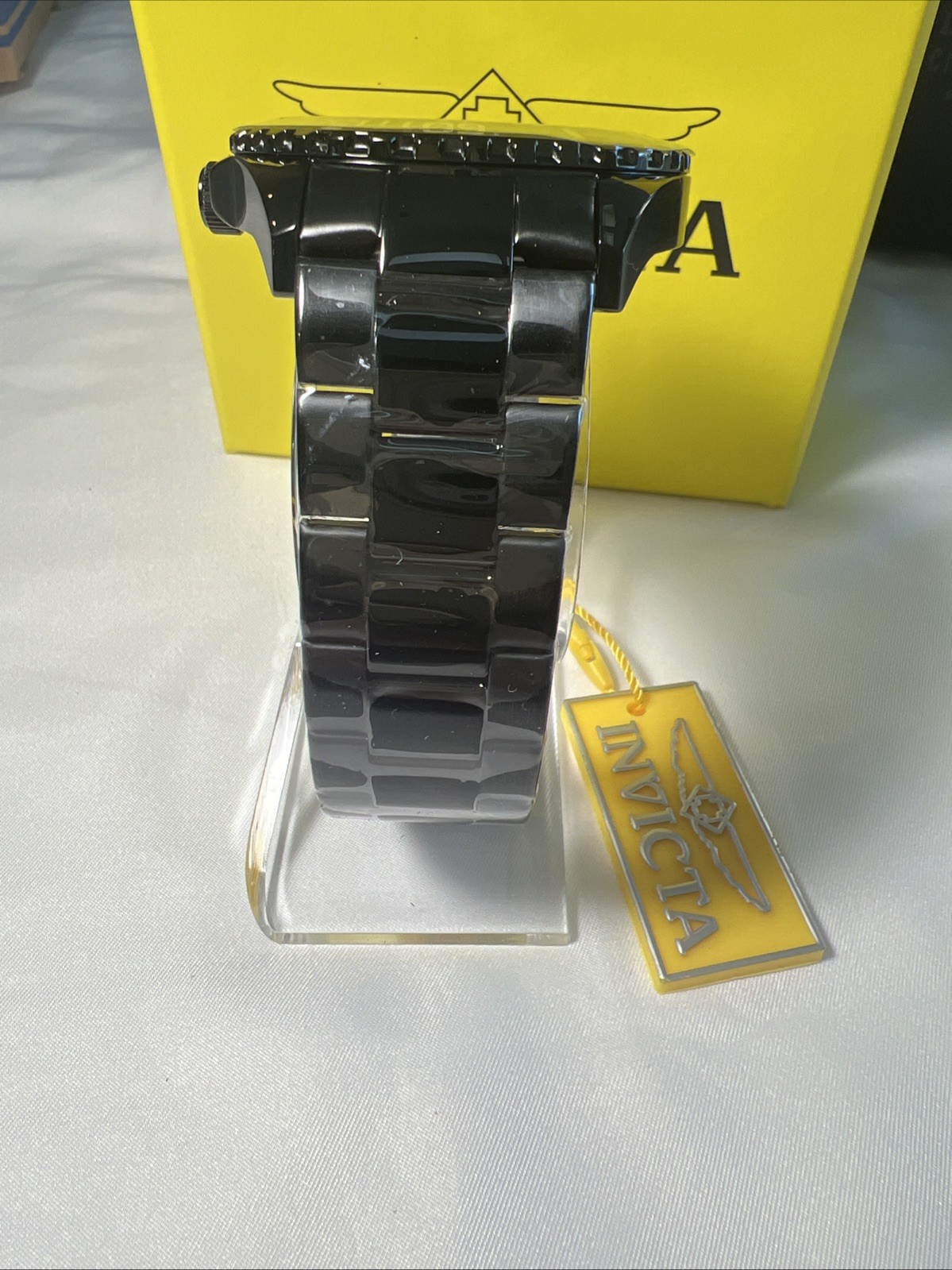 Invicta Pro Diver Men’s Watch. All Black, 2 Tone Gloss And Flat Black Band!!