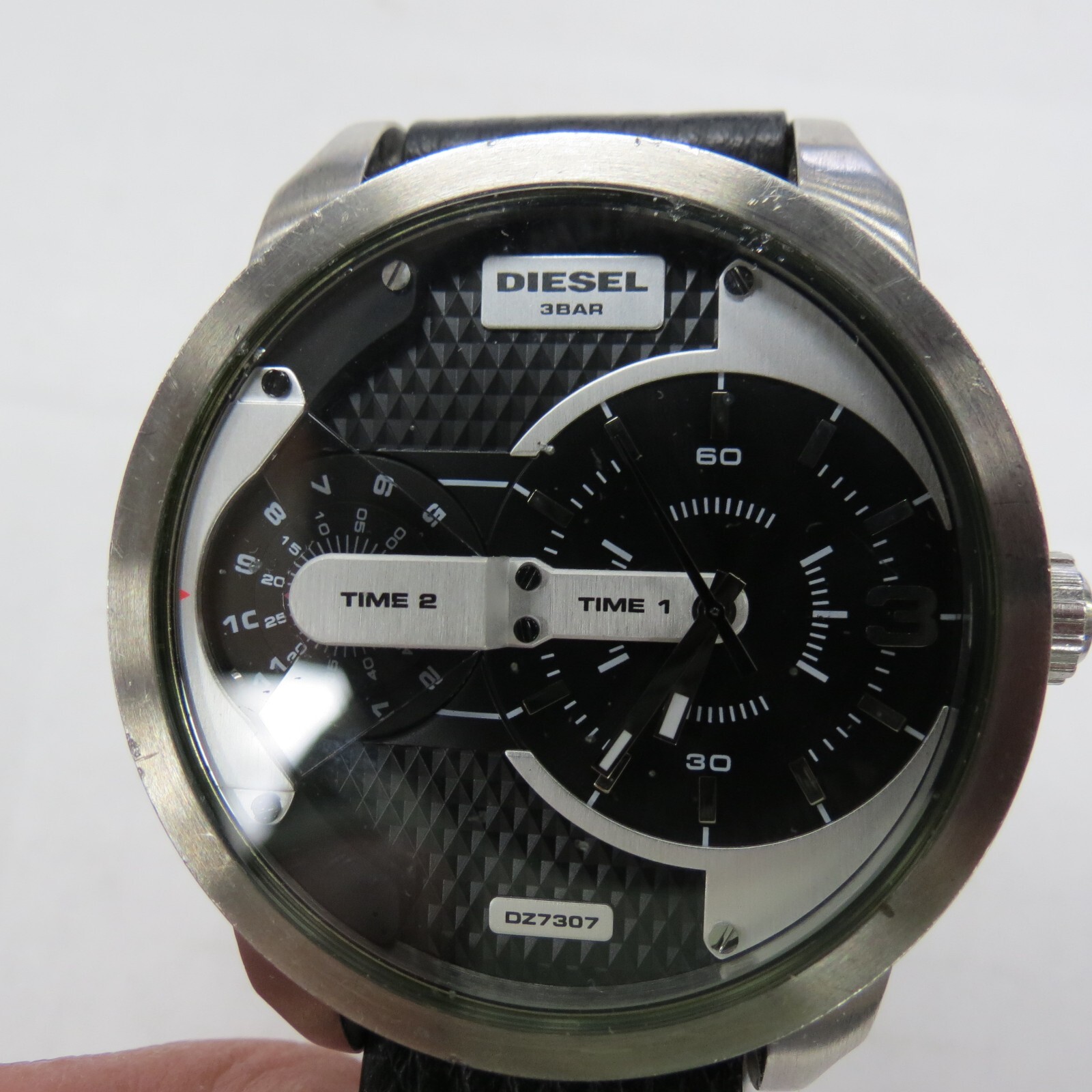 DIESEL MENS WATCH -TIME 2 – 3 BAR – DZ 7307 QUARTZ WATCH LEATHER BAND !!!