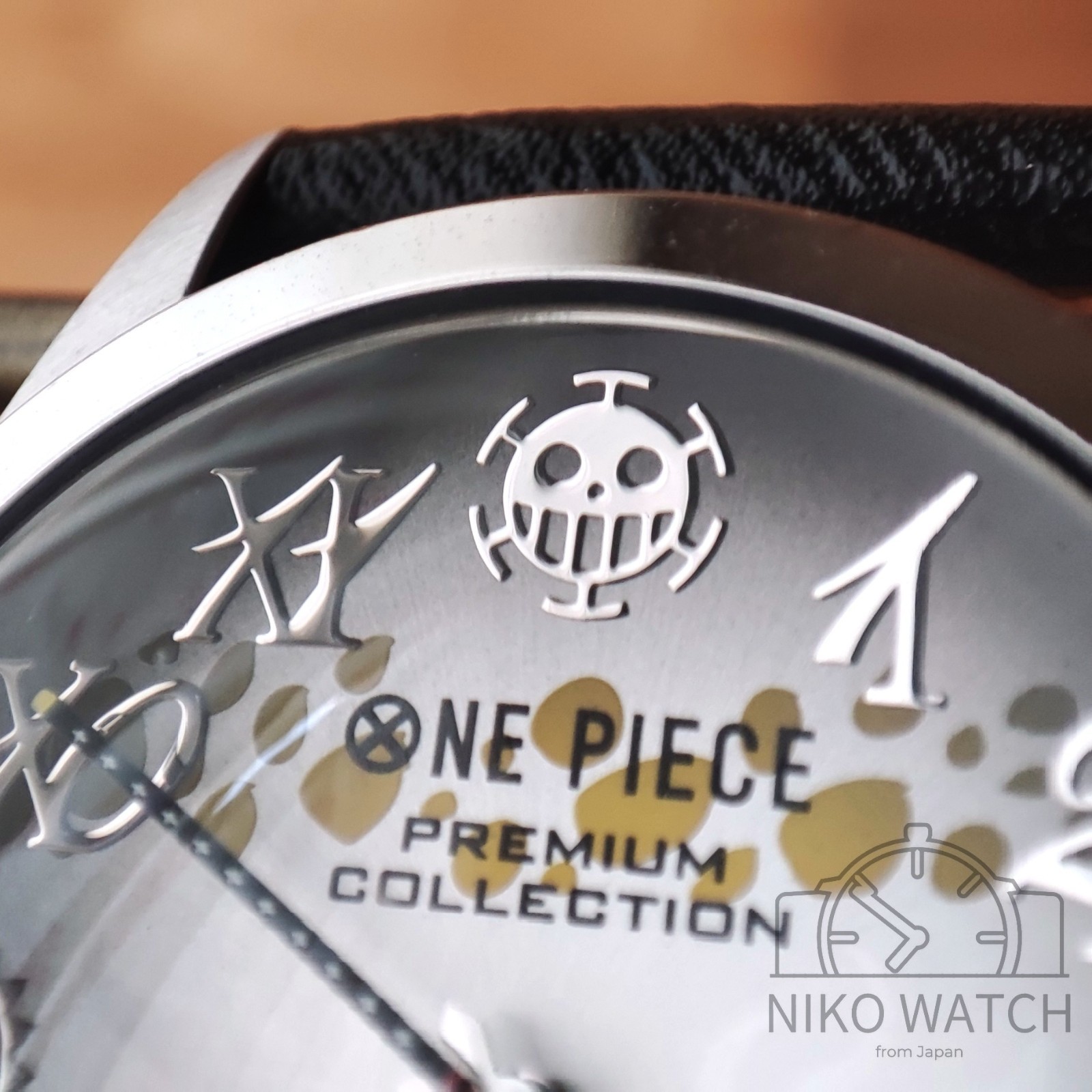 ONE PIECE Trafalgar Law Premium Limited Edition Watch 9999 pcs with Box [Good]