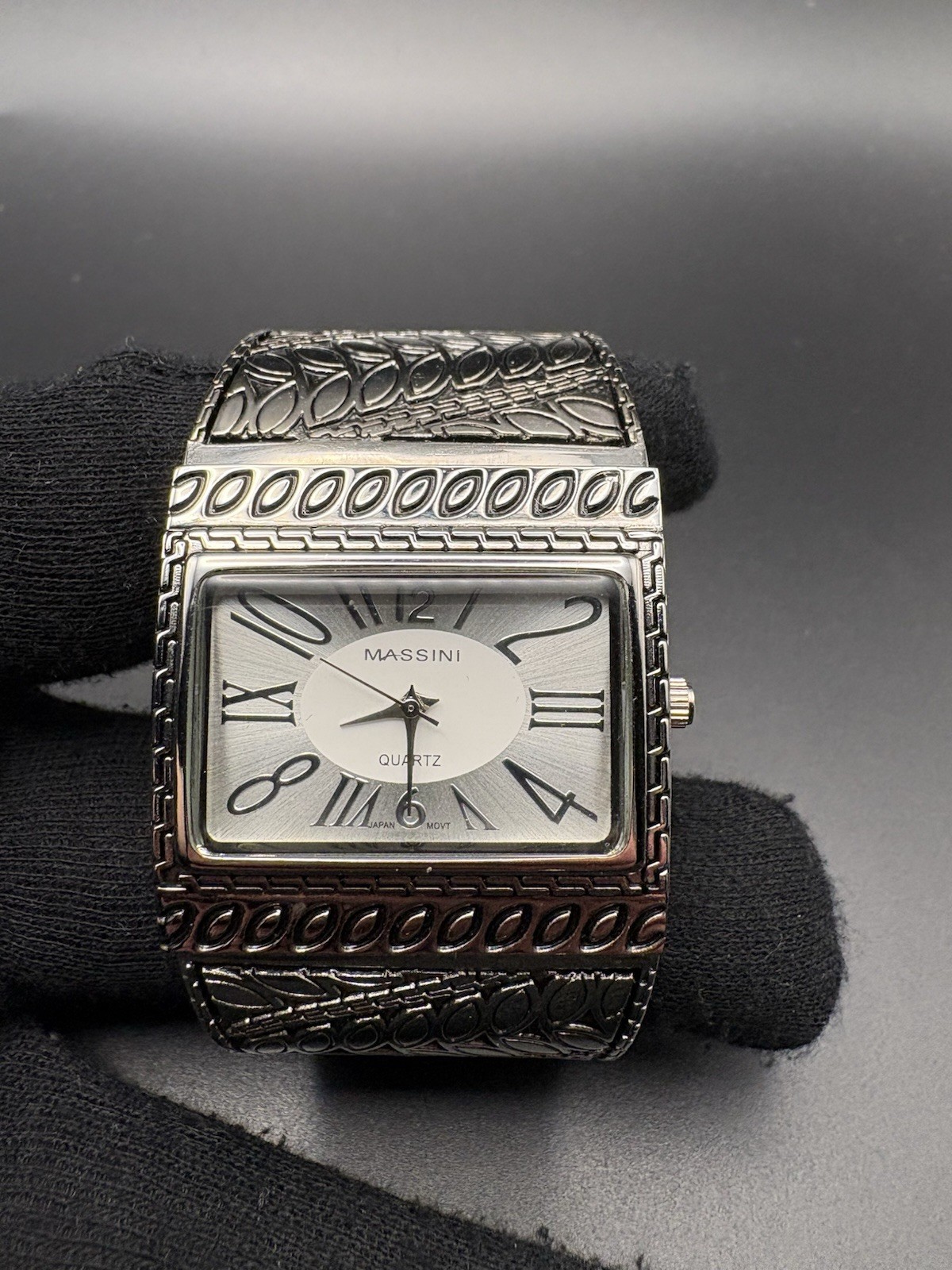 Massini Quartz Cuff Bracelet Watch Textured Silver-toned Band Running
