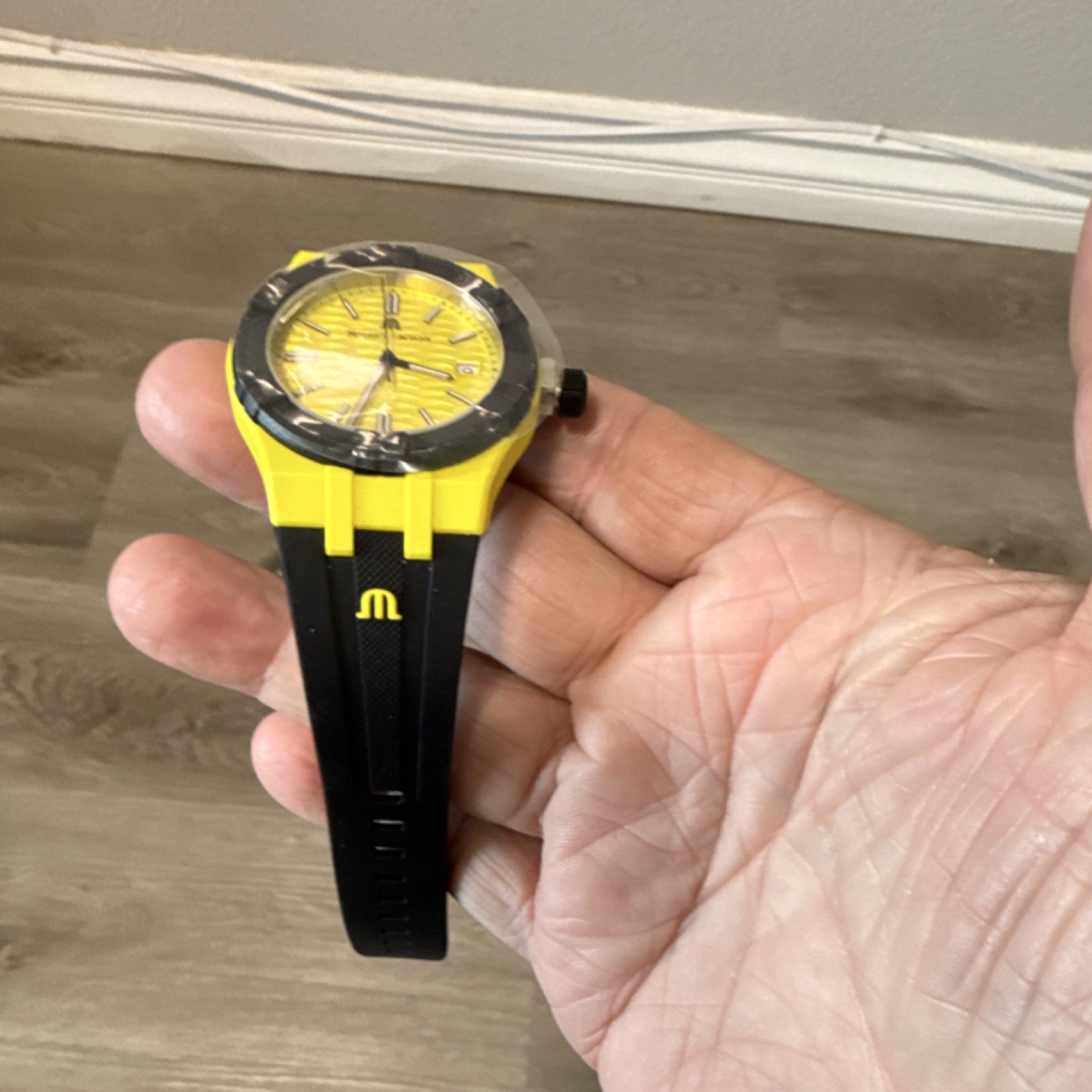 Maurice Lacroix Aikon Tide Wristwatch Yellow Black Rubber Band Wave Dial Date