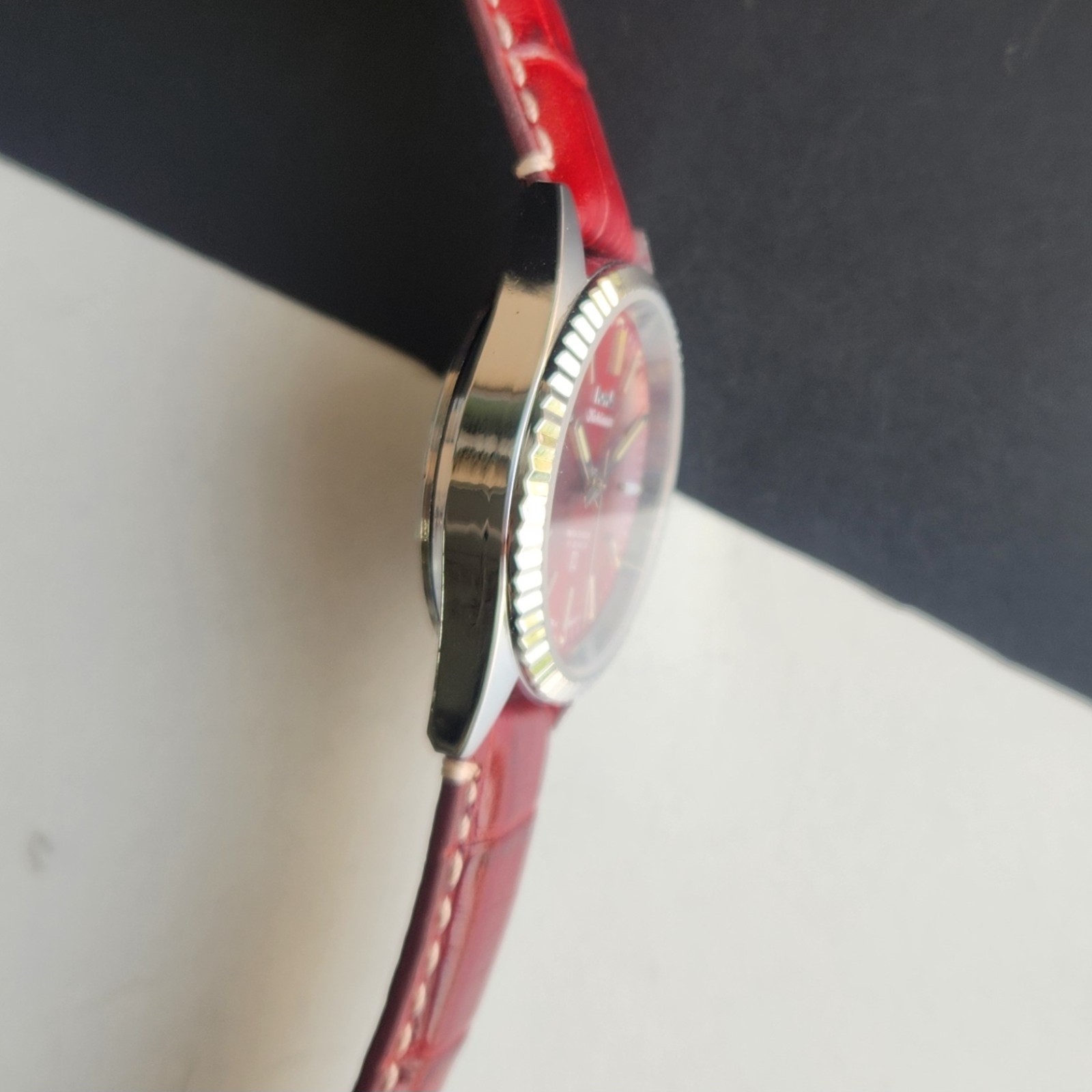 Vintage HMT Kohinoor Fluted Bezel Mechanical Hand Winding Wrist Watch A01