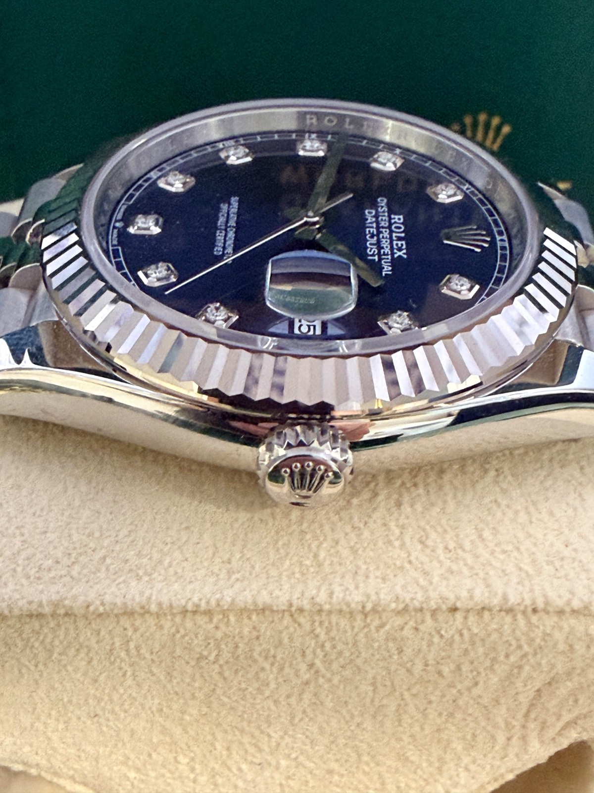 Rolex Datejust 126334 fluted jubilee diamond blue dial