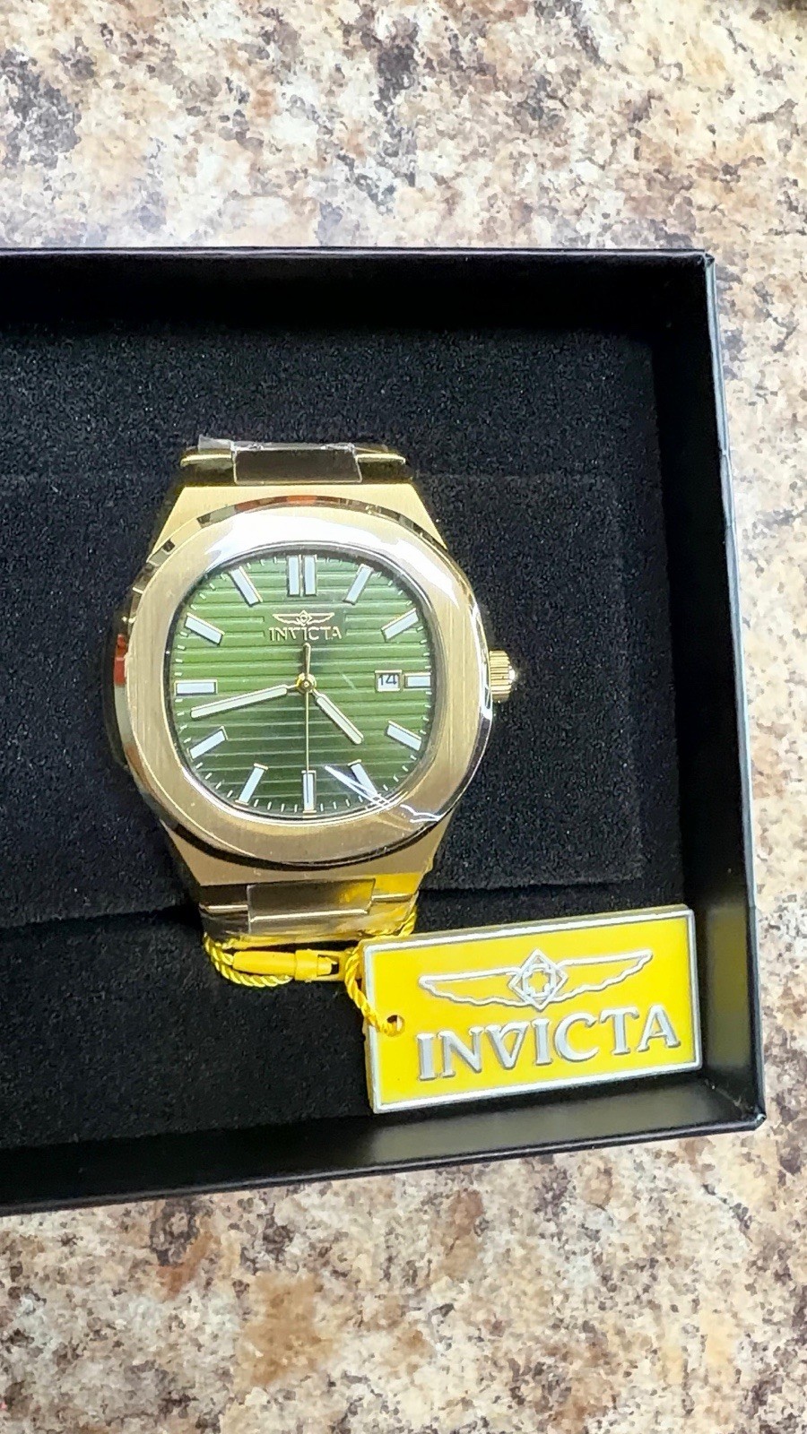 Invicta Men’s Quartz Analog Watch Gold Tone Green