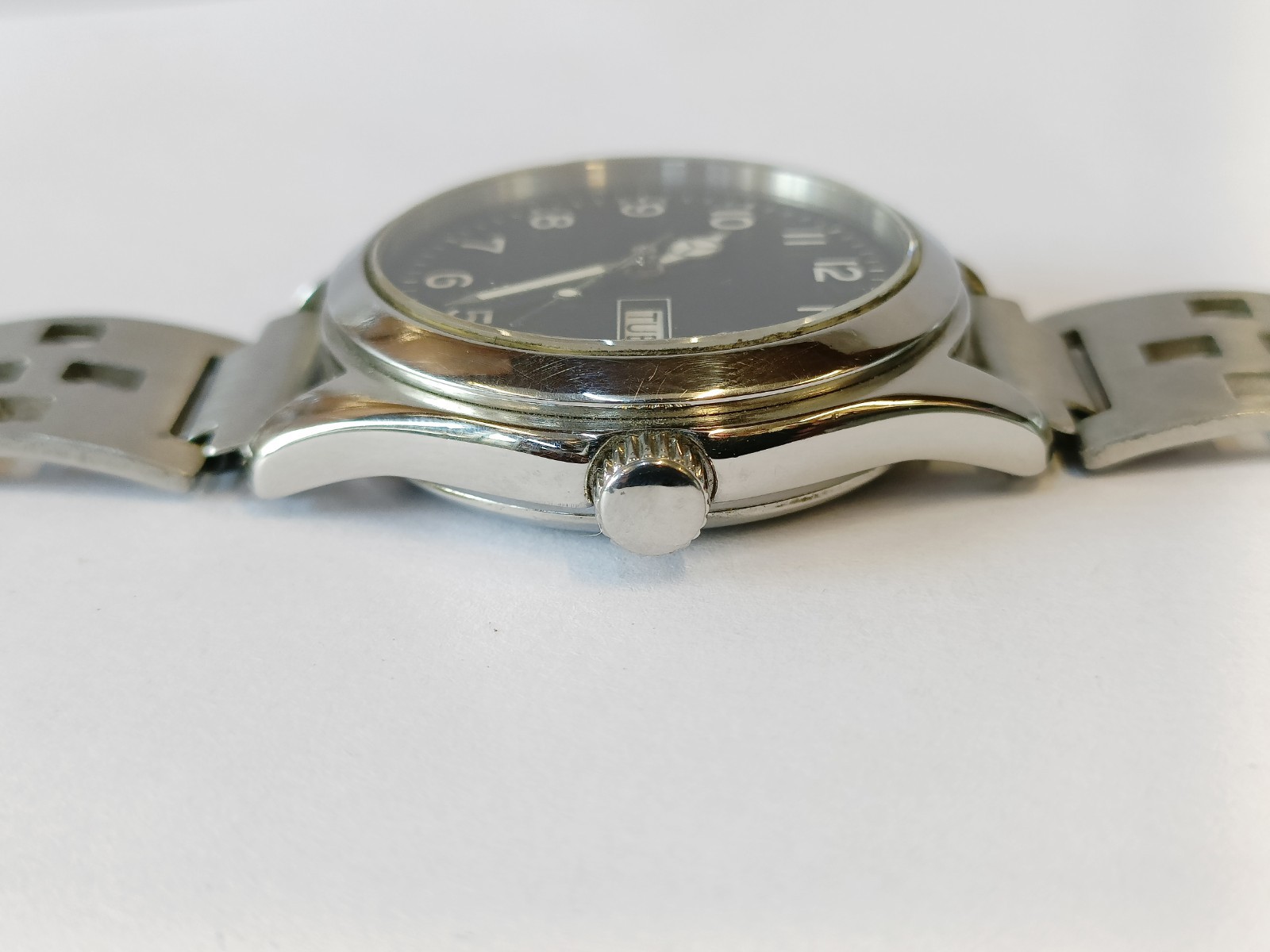 ETTA SWISS AUTOMATIC 25 JEWELS BLACK DIAL MEN’S WORKING CONDITION WRISTWATCH
