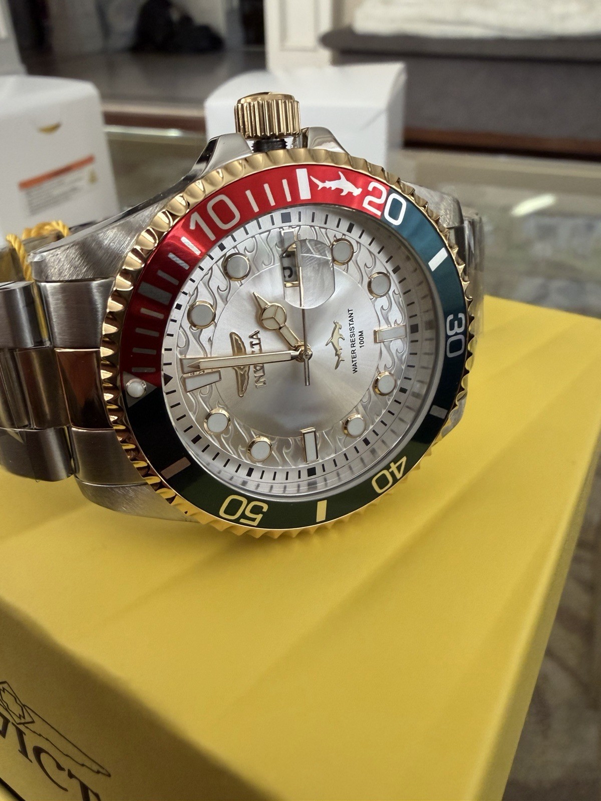 New Men’s Invicta Pro diver Two Tone Current Wave Watch 43mm