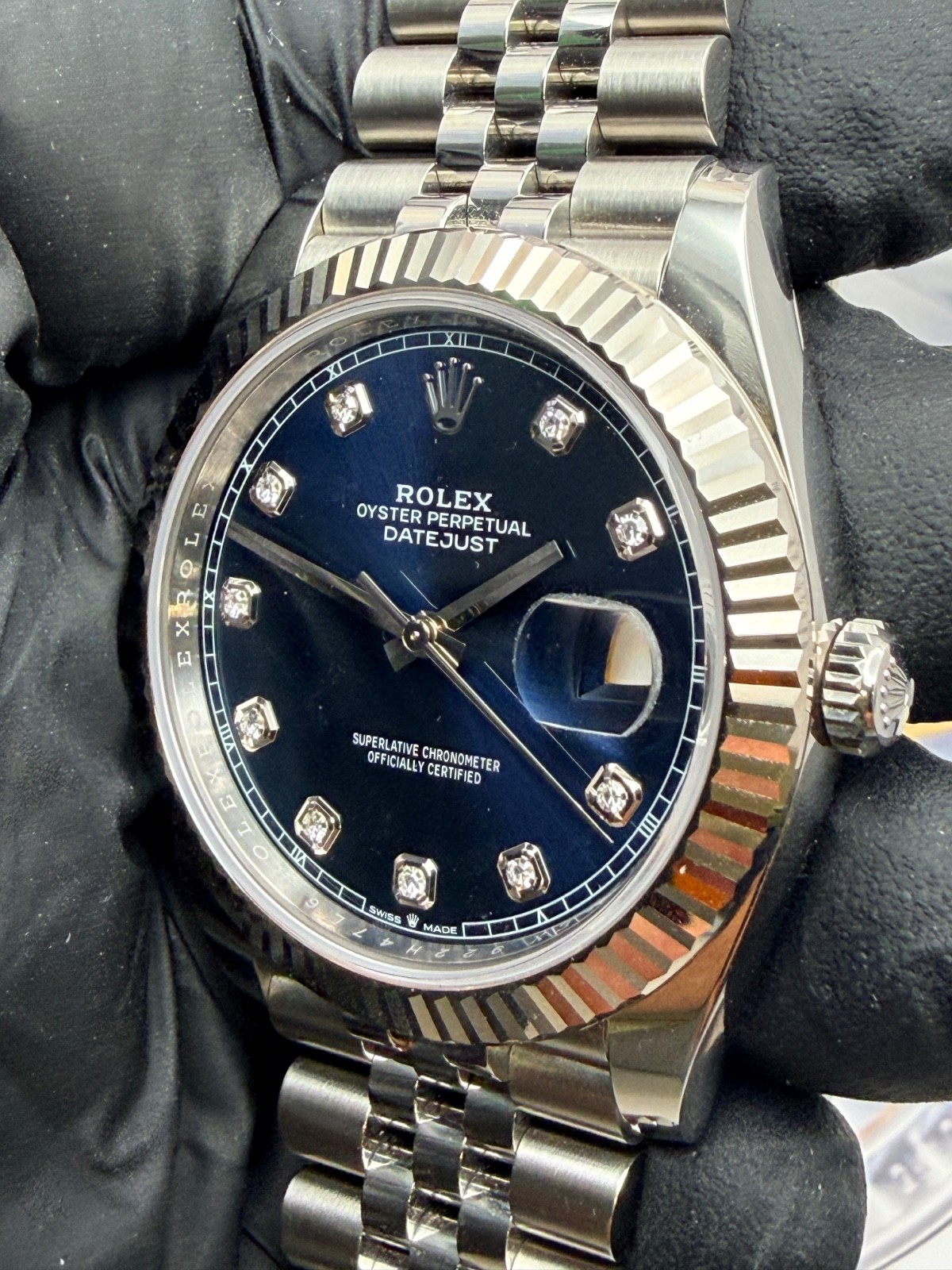 Rolex Datejust 126334 fluted jubilee diamond blue dial
