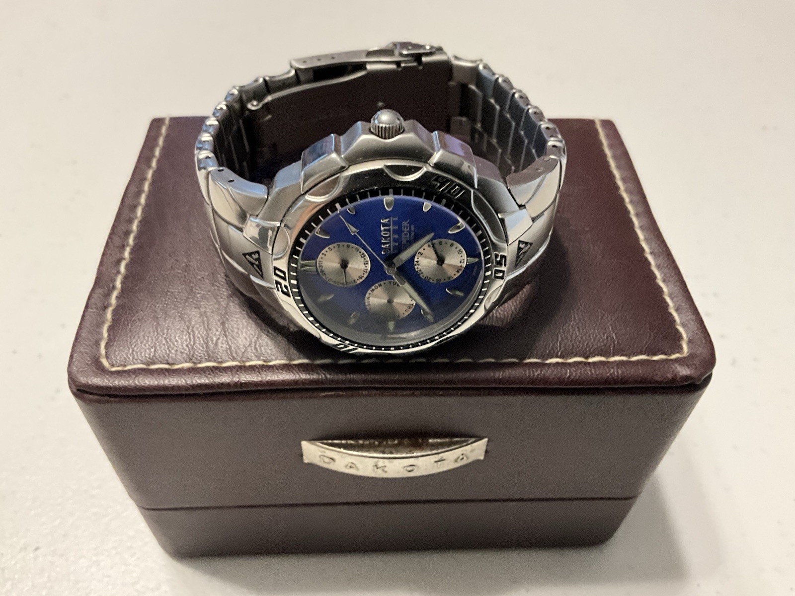Dakota Steel Spider Men’s Watch 39MM [New Battery] 7”band
