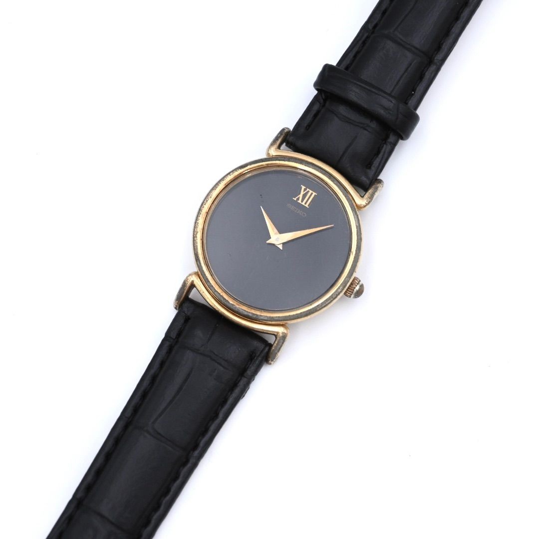 Working SEIKO Hand Wound 2220 0530 Chariot Round Roman Black Dial Antique Men’s