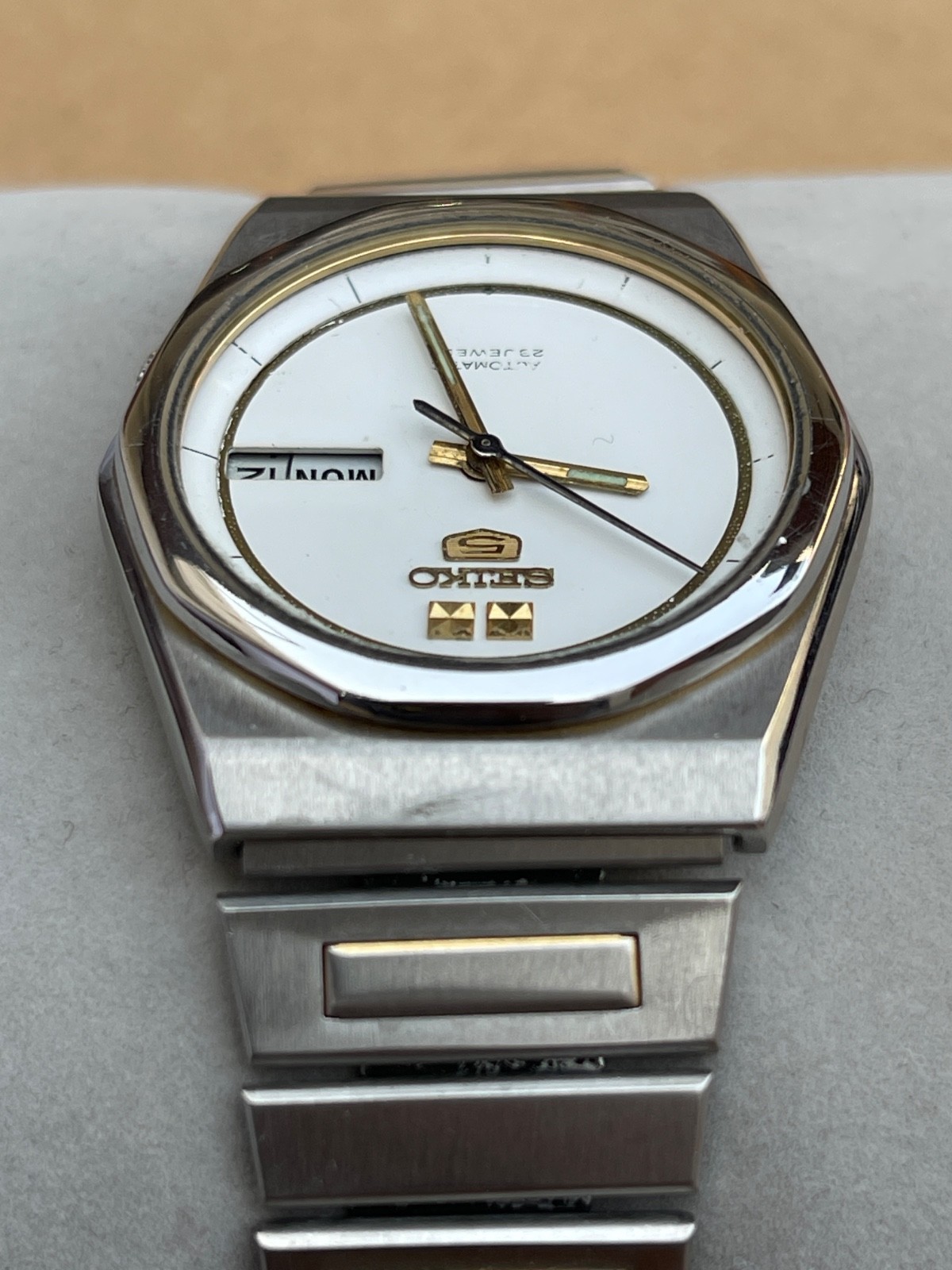 Seiko 5 6309 Vintage Automatic Day-Date 23 Jewels Japan Men’s Watch