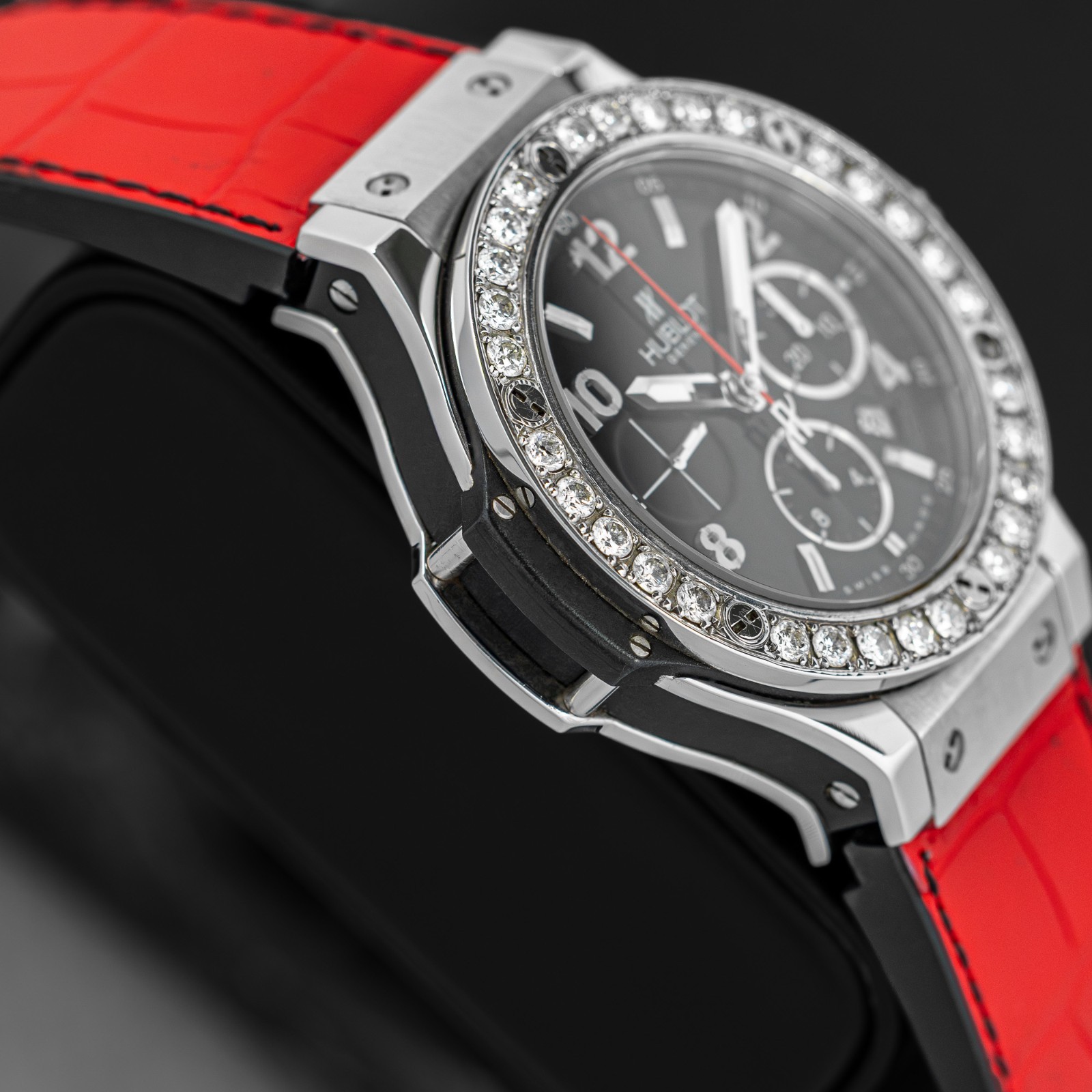 Hublot Big Bang Men’s Black Watch with AM Diamond Bezel – 301.SX.130.RX