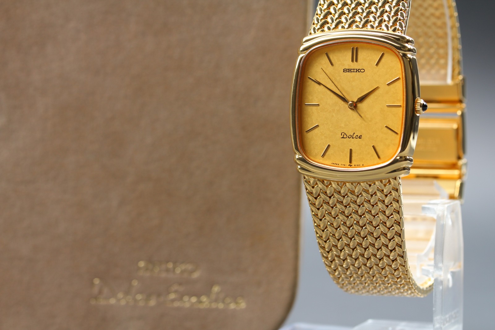 [Near MINT] SEIKO Dolce 7741-5110 26mm Gold Dial Quartz Men’s Watch From JAPAN
