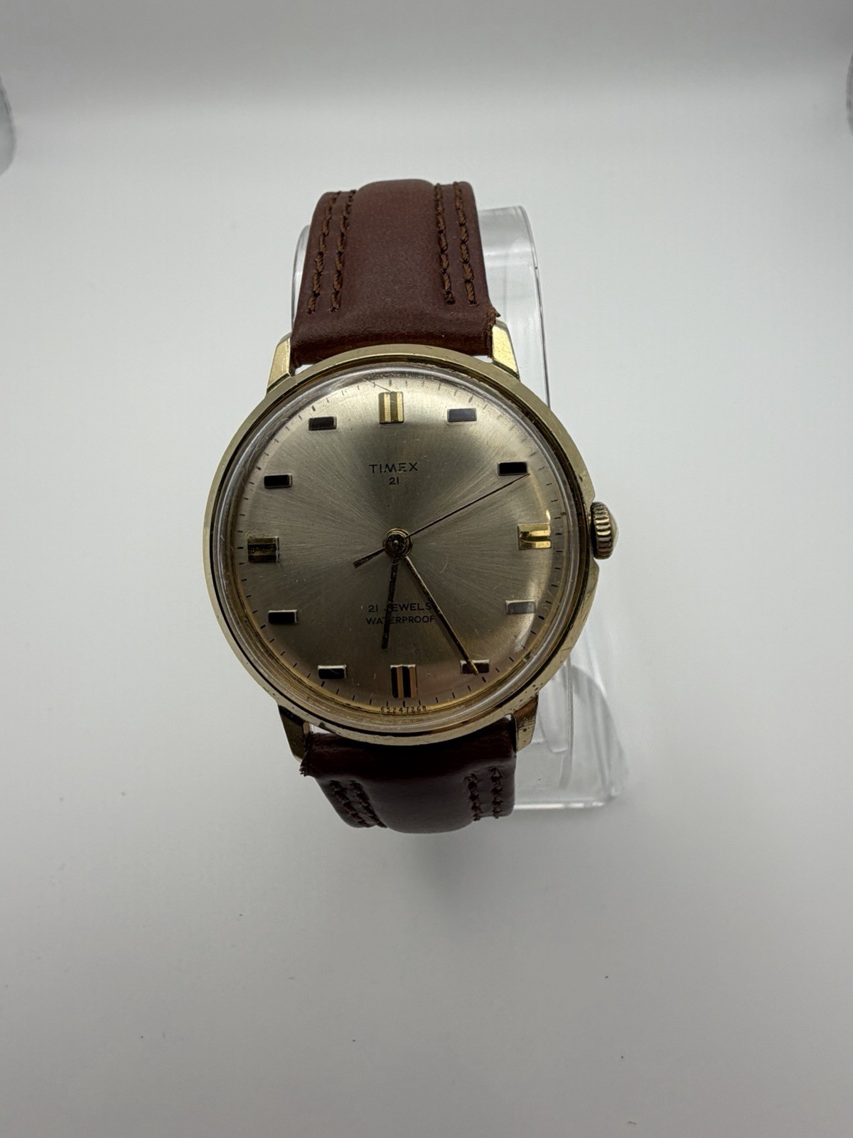 Vintage 1968 Timex 21 Jewel Manual Wind 33mm Gold Tone Silver Dial Men’s Watch