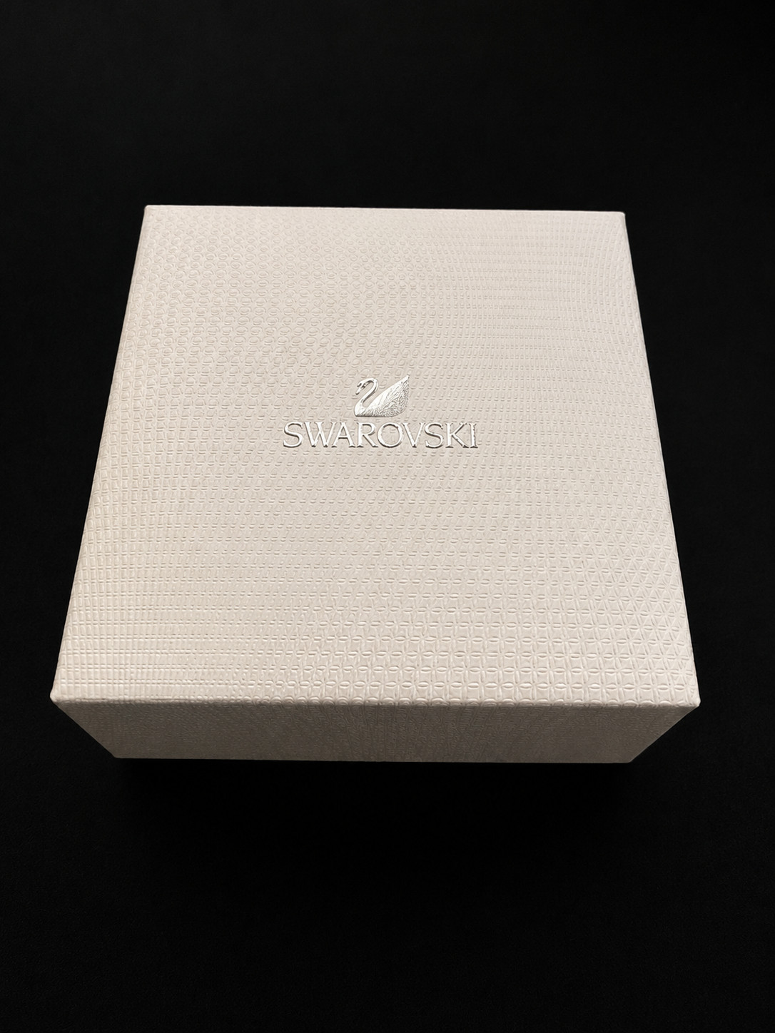 Swarovski Women’s Baguette 15MM Gold Toned Gorgeous Quartz Watch 999987