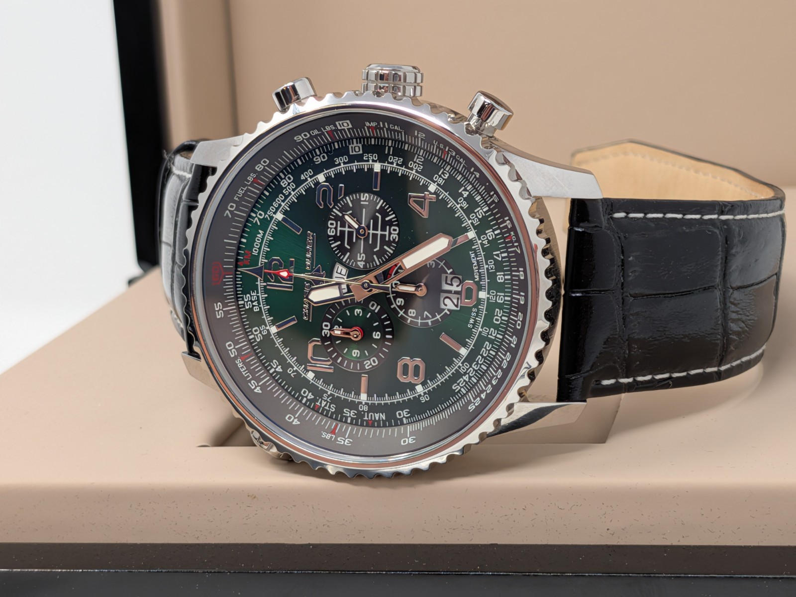 Chase-Durer Flight Commander CDW-0056 Chronograph Watch 49.5mm Green Dial Box