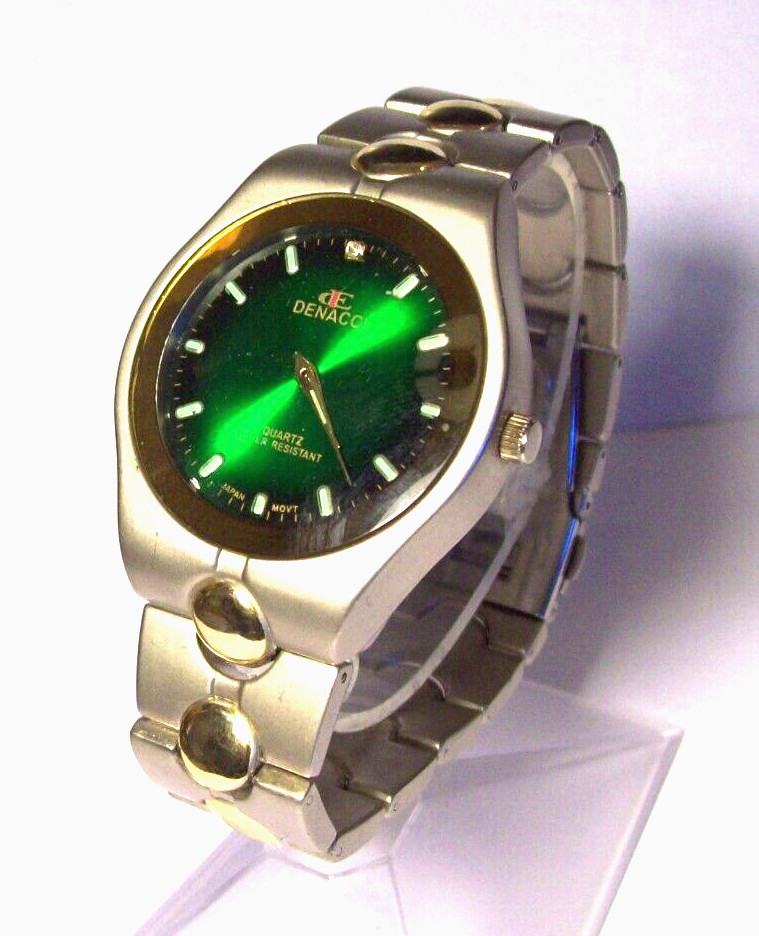 Denacci Mens Watch Vintage 90’s w/Push Button Deploy Minty Looks Runs Great NICE