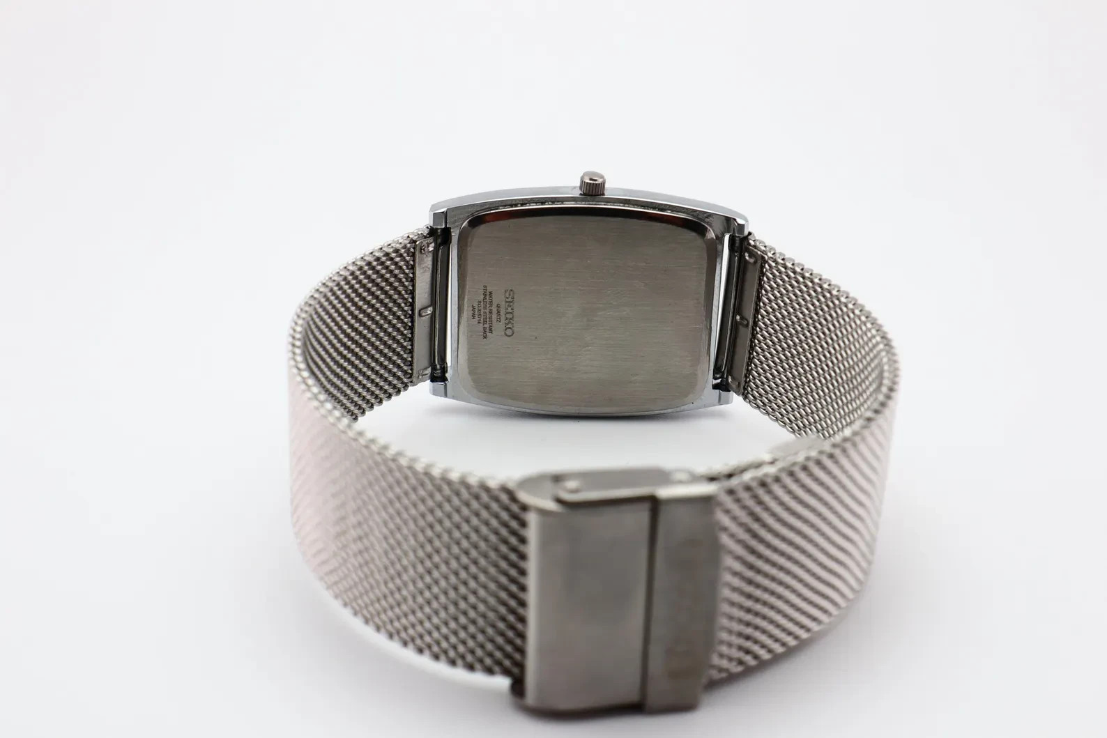 Vintage Seiko Slim Barrel Quartz Men’s Watch, Gentleman’s Choice – FREE SHIPPING