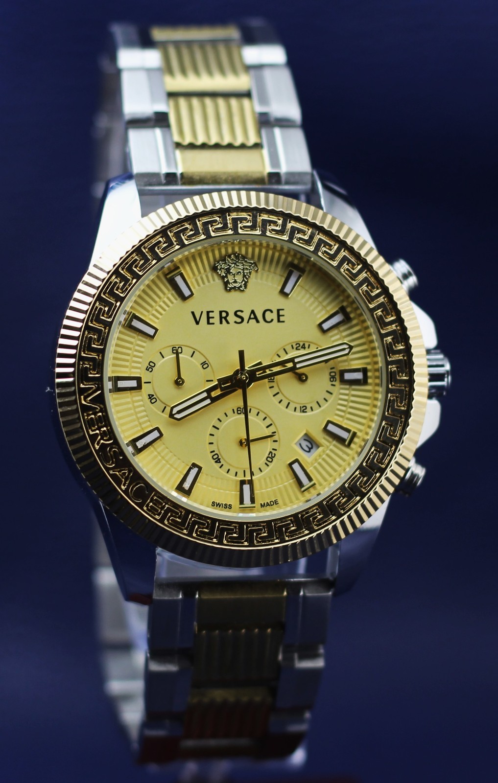 Refurbished Versace Chronograph In Golden Dial With Date Indicator Men’s Watch.