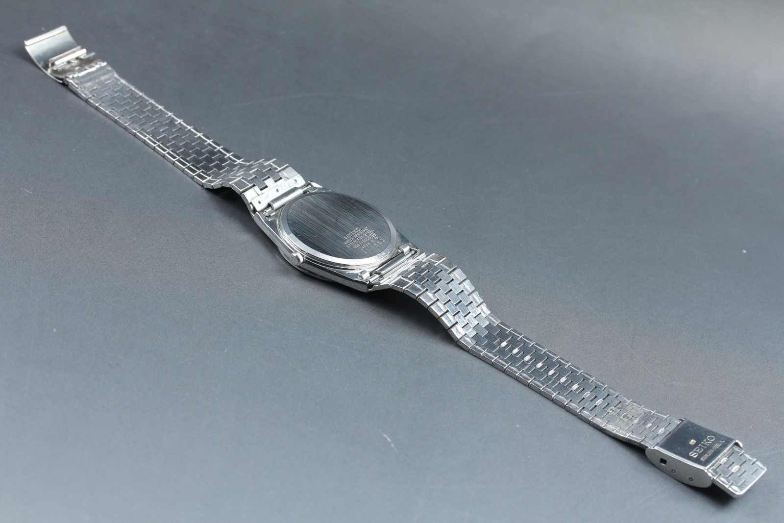 [Near MINT] SEIKO MAJESTA 9063-6000 silver DayDate Quartz Men’s Watch From JAPAN