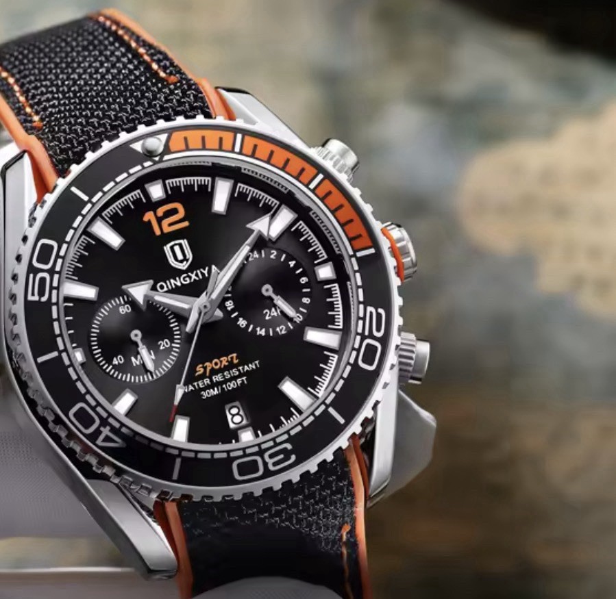 Sport Men’s Quartz Wristwatch Chronograph Rotating Bezel Date 30m