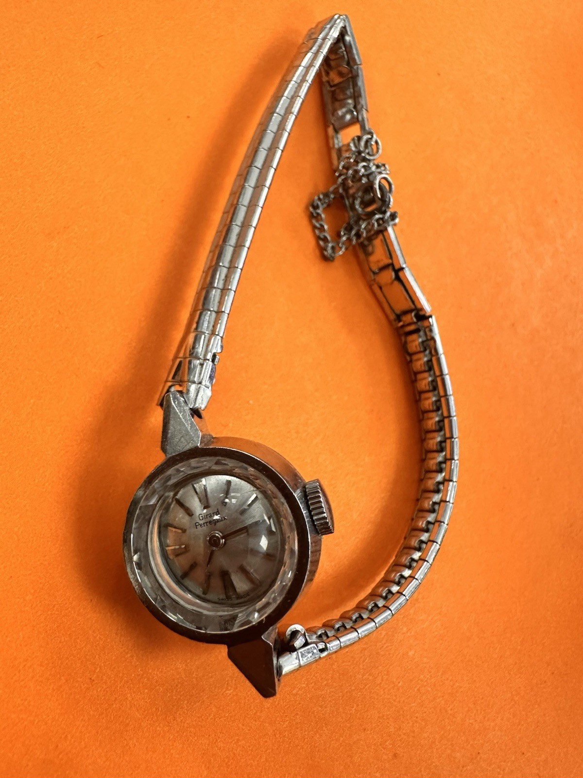 Girard Perregaux Silver Metal Wristwatch Women Analog Stick Indexes Dress Round
