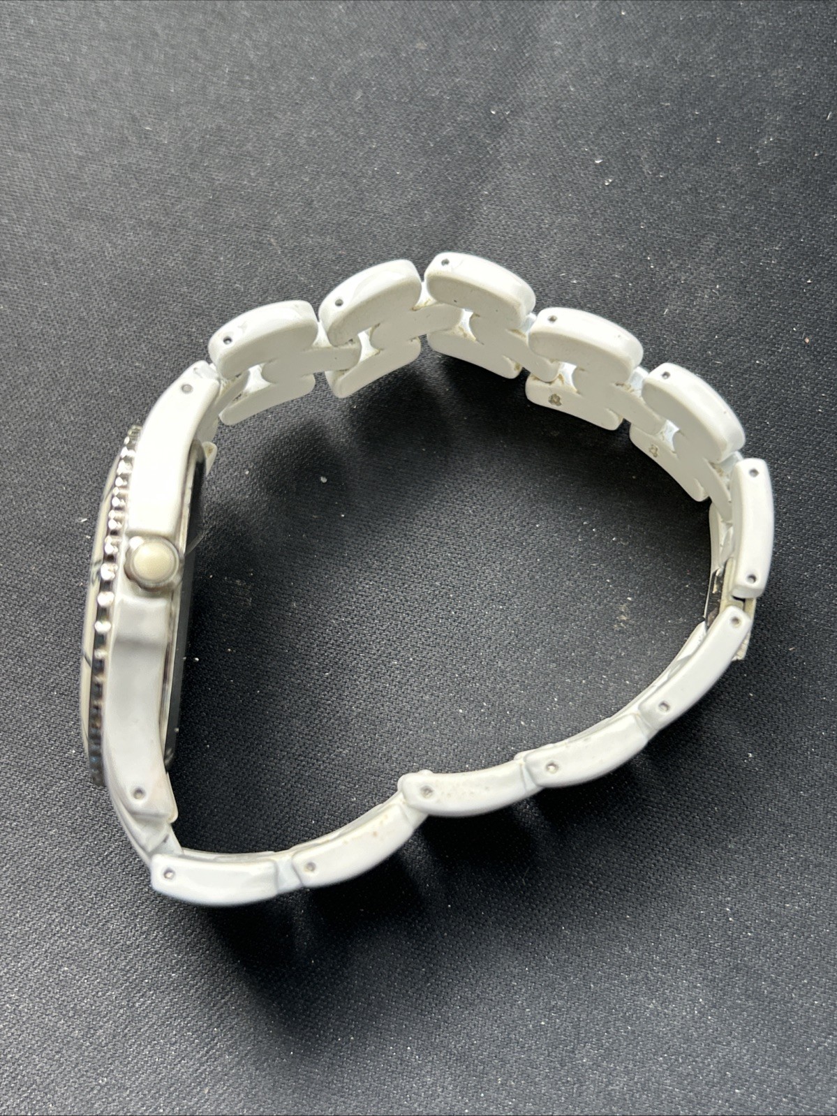 All White Dive Style Women’s Quartz Watch