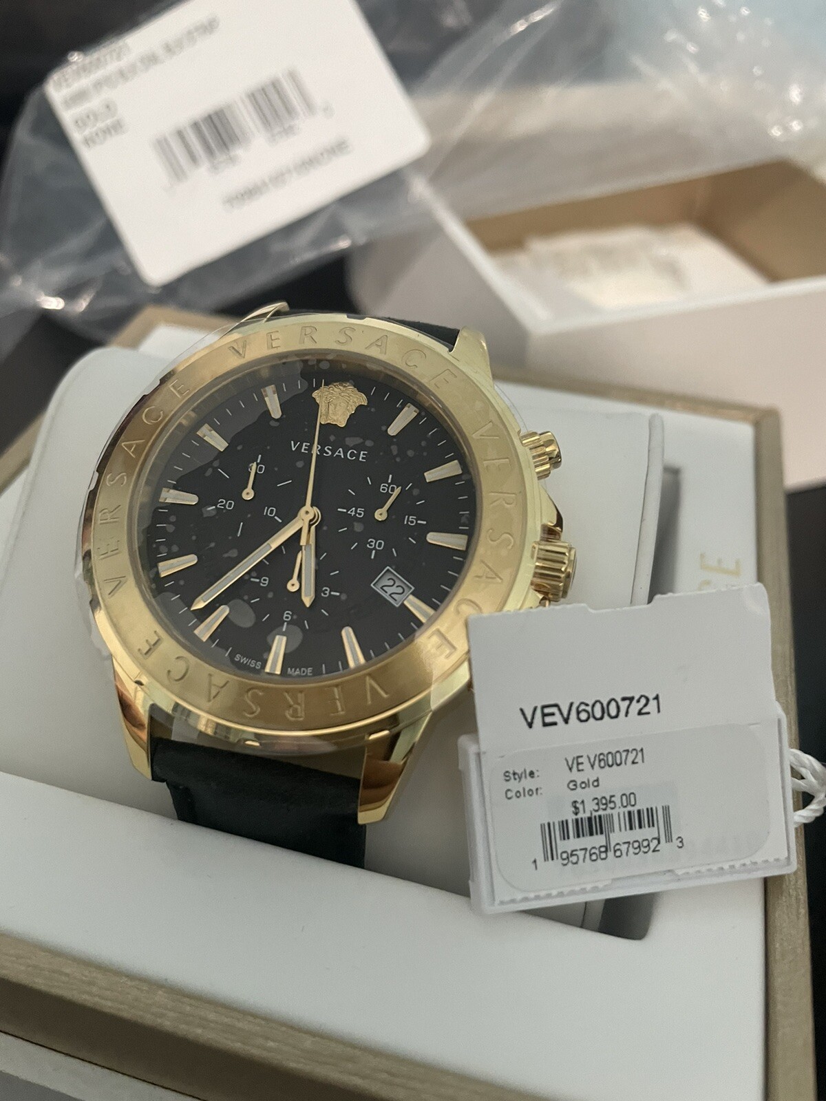 Versace Mens Gold 44 mm Chrono Signature Strap Watch VEV600721