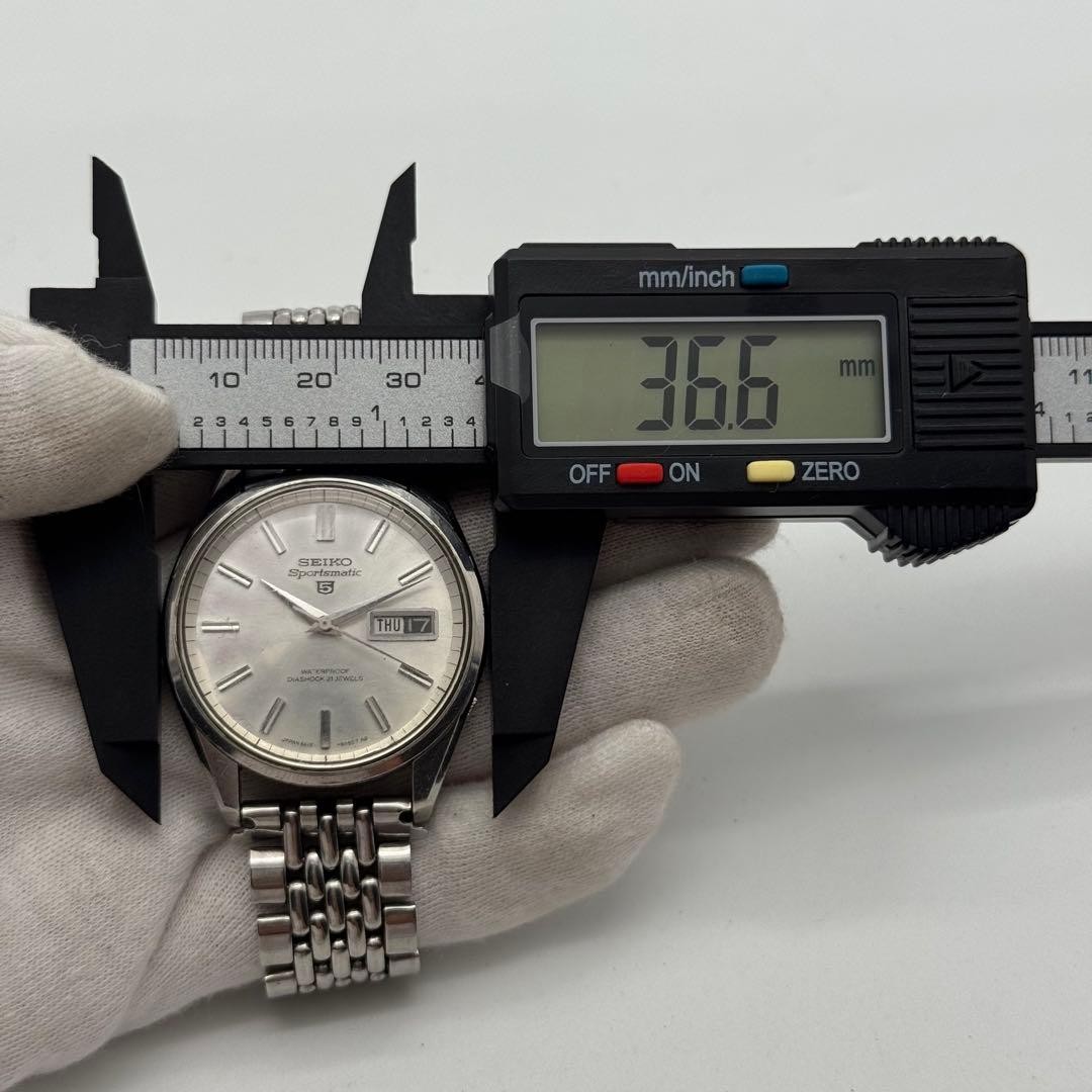Rare SEIKO 5 Automatic Day Date Round working From Japan