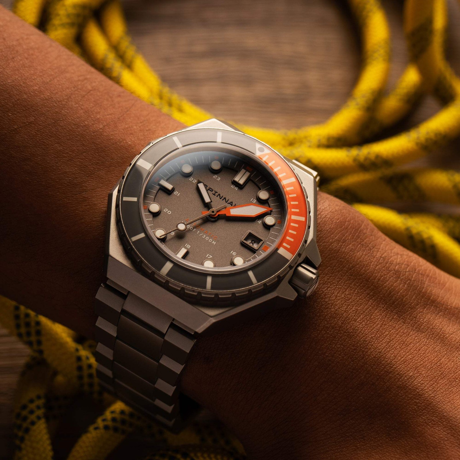Spinnaker Dumas Gray Dial / Orange / Stainless Steel | Gray Dial 44mm Japanese A