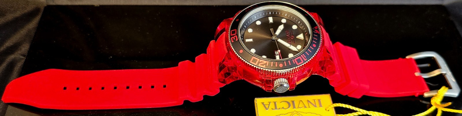 Invicta Pro Diver Men’s Watch Quartz 51.5mm Transparent Burgundy 32329