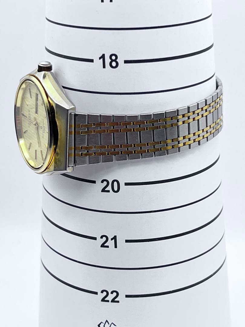 CITIZEN QUARTZ wristwatch, gold and silver case.