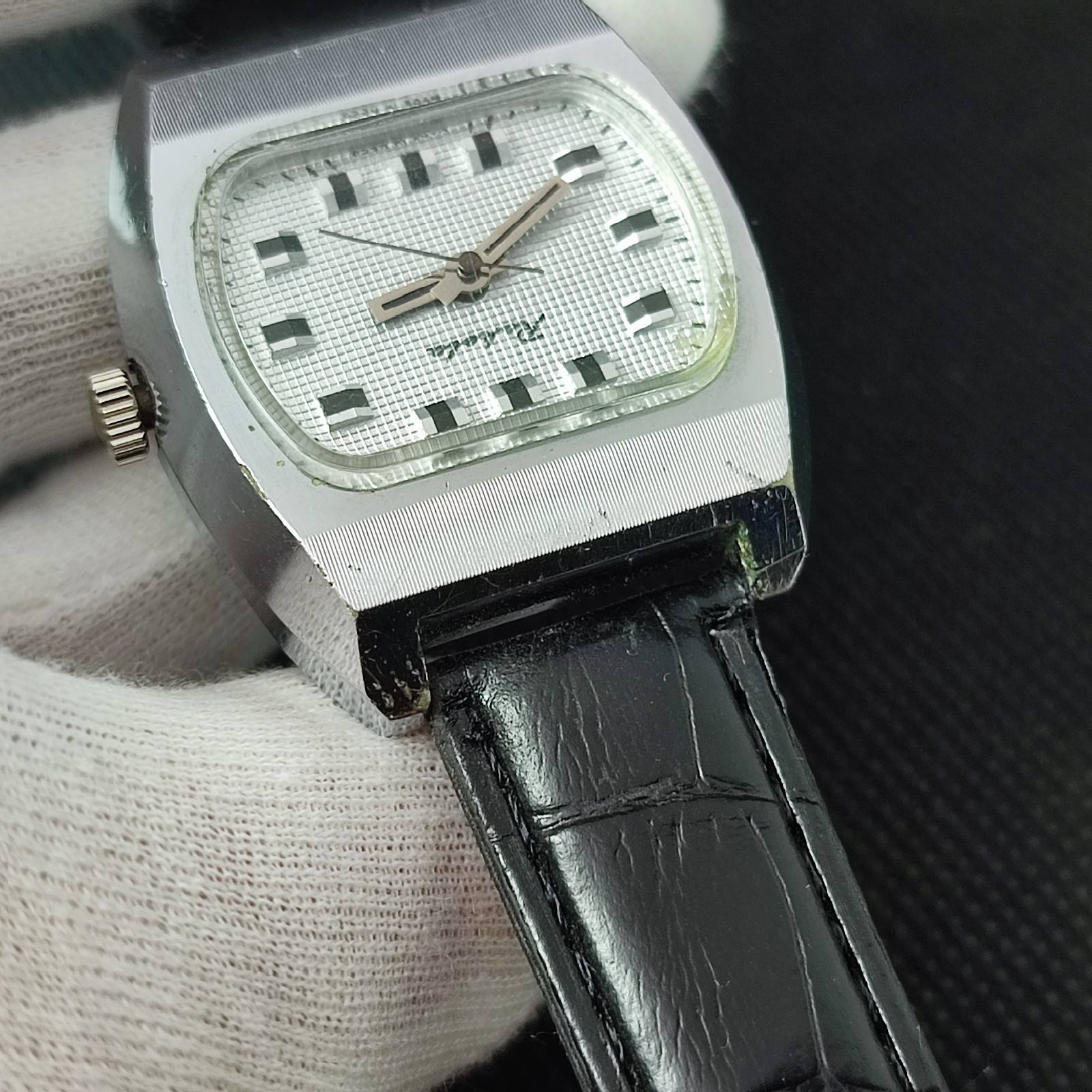 ⭐Vintage Soviet wrist watch Raketa mechanical 2609.HA 18 jewels made in USSR 80s