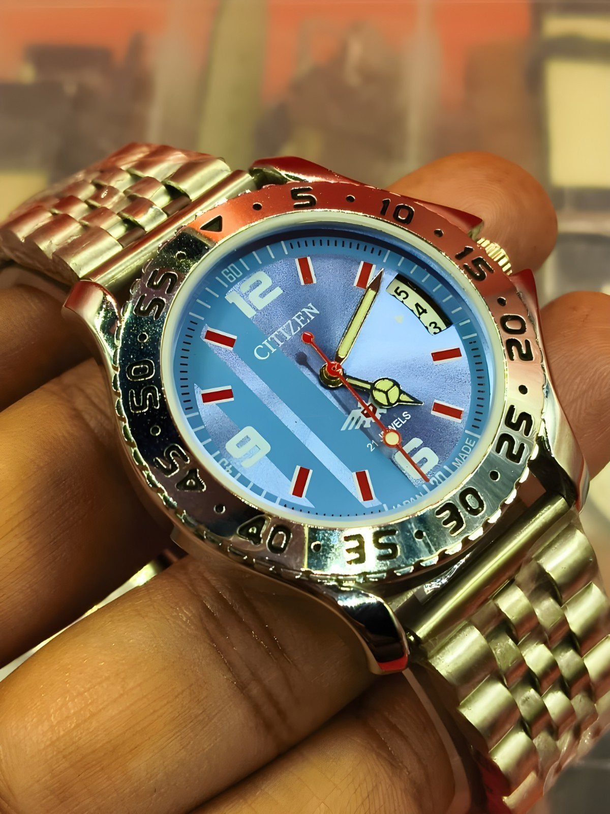 Automatic 8200 21Jewels Restored White Dial Blue Date Mens Watch Vintage 46