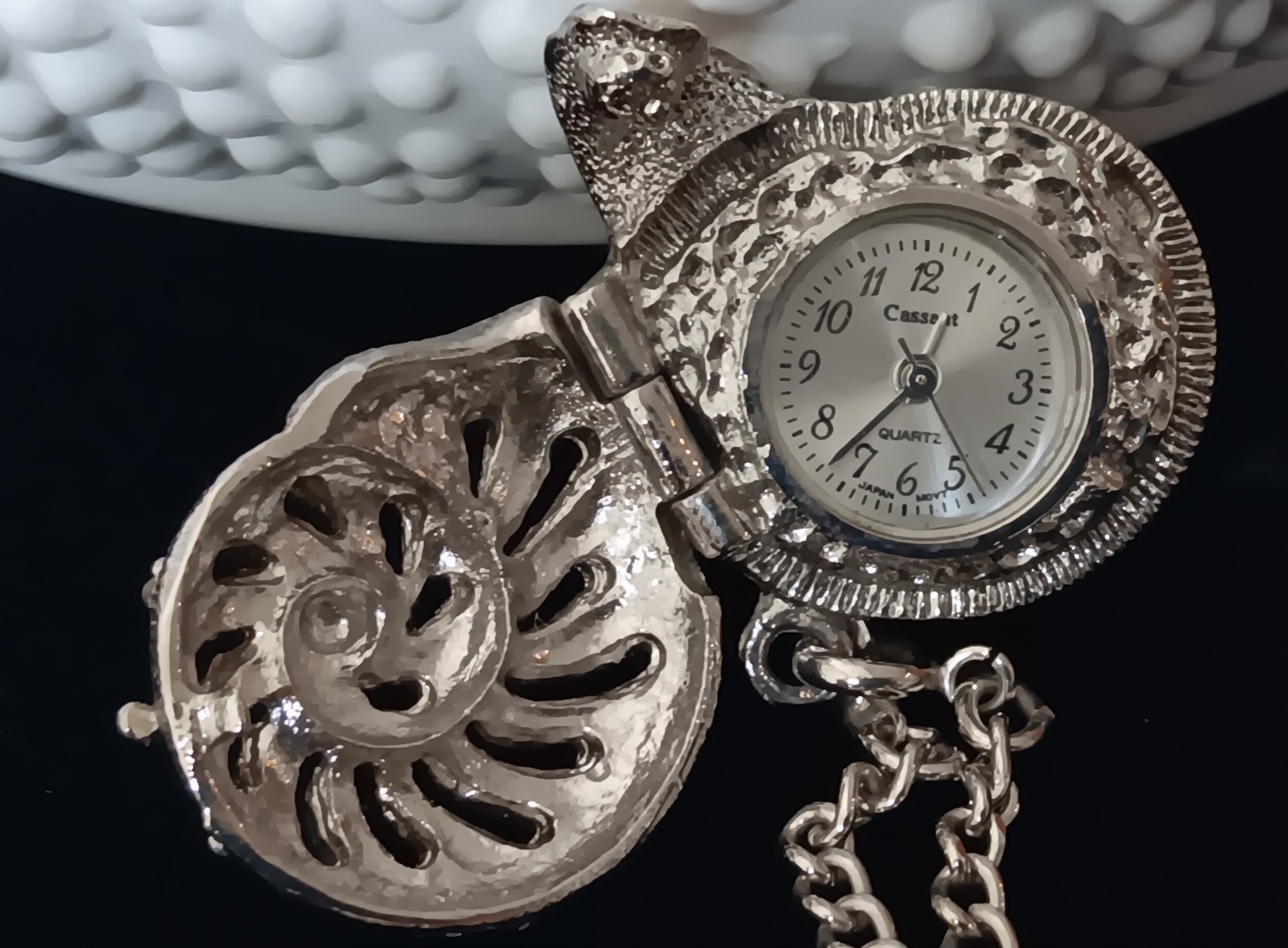 Cassant SNAIL WATCH PENDANT w/ 28″ Chain Silver Tone NEW BATTERY 30mm