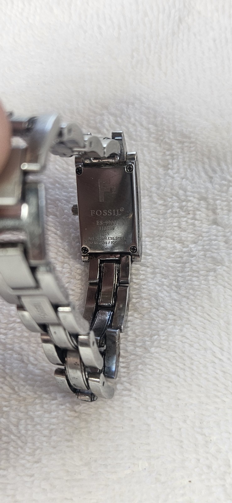 FOSSIL f2 Silver Tone SS Watch Purple Dial ES-9597 Nerds Battery Good Condition
