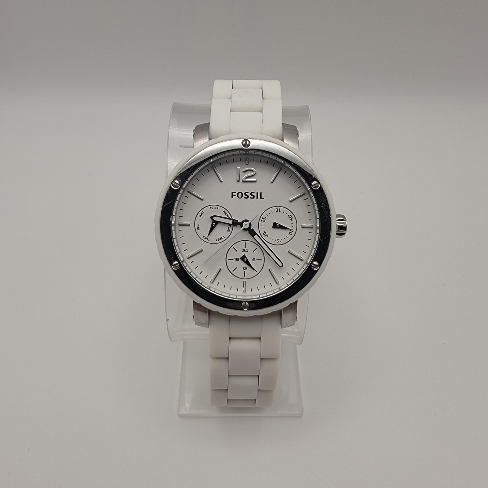 Fossil BQ9409 Watch Womens White Plastic 37mm Quartz Day Date 10 ATM