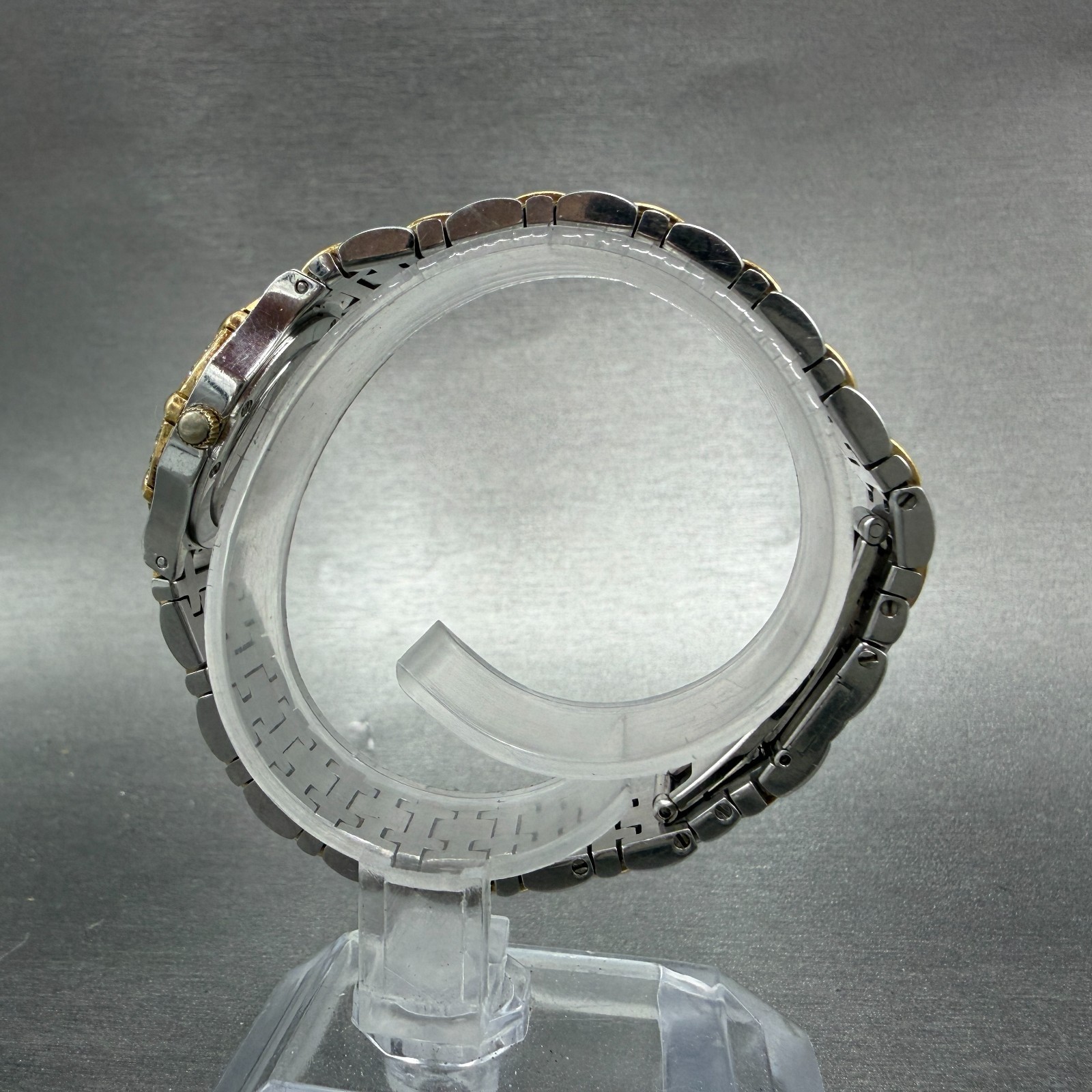 Concord Saratoga Watch Women 23mm White Dial Two Tone Diamond Bezel 15 73 287