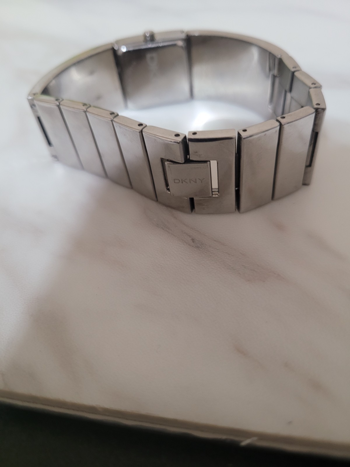 Women’s DKNY 17mm Watch Silver Tone Mesh Band New Excellent Condition