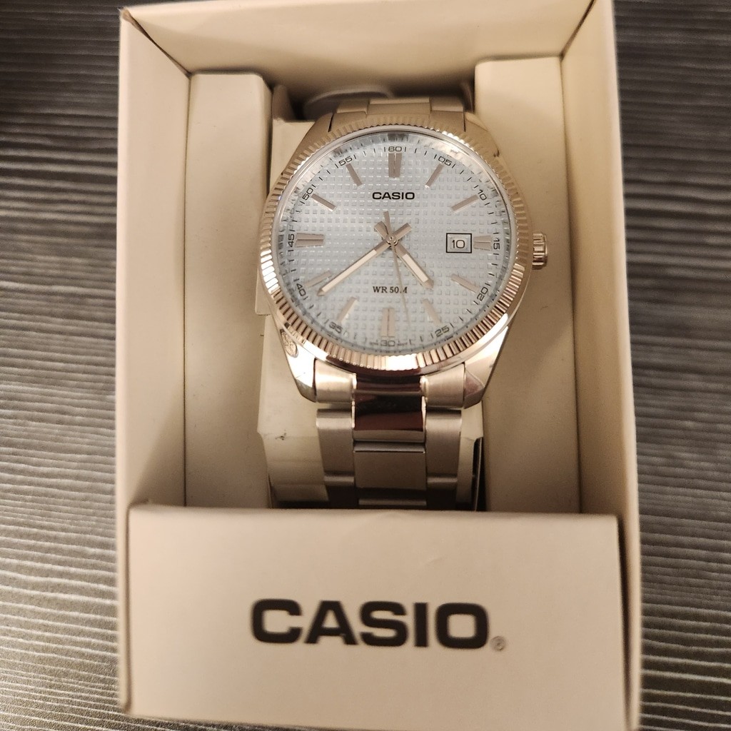 Casio mens Silver Tone Stainless Steel Watch, 38.5mm