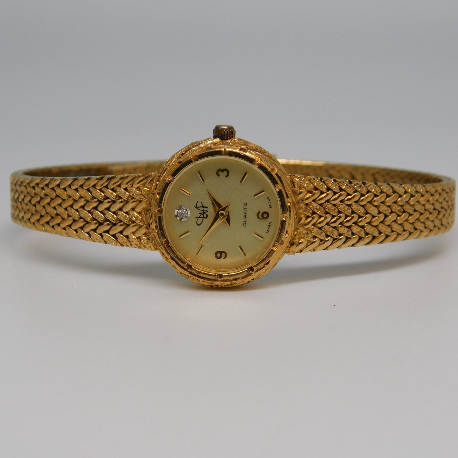 Diane Von Furstenberg DVF Gold Tone Quartz Analog Women’s Watch New Battery