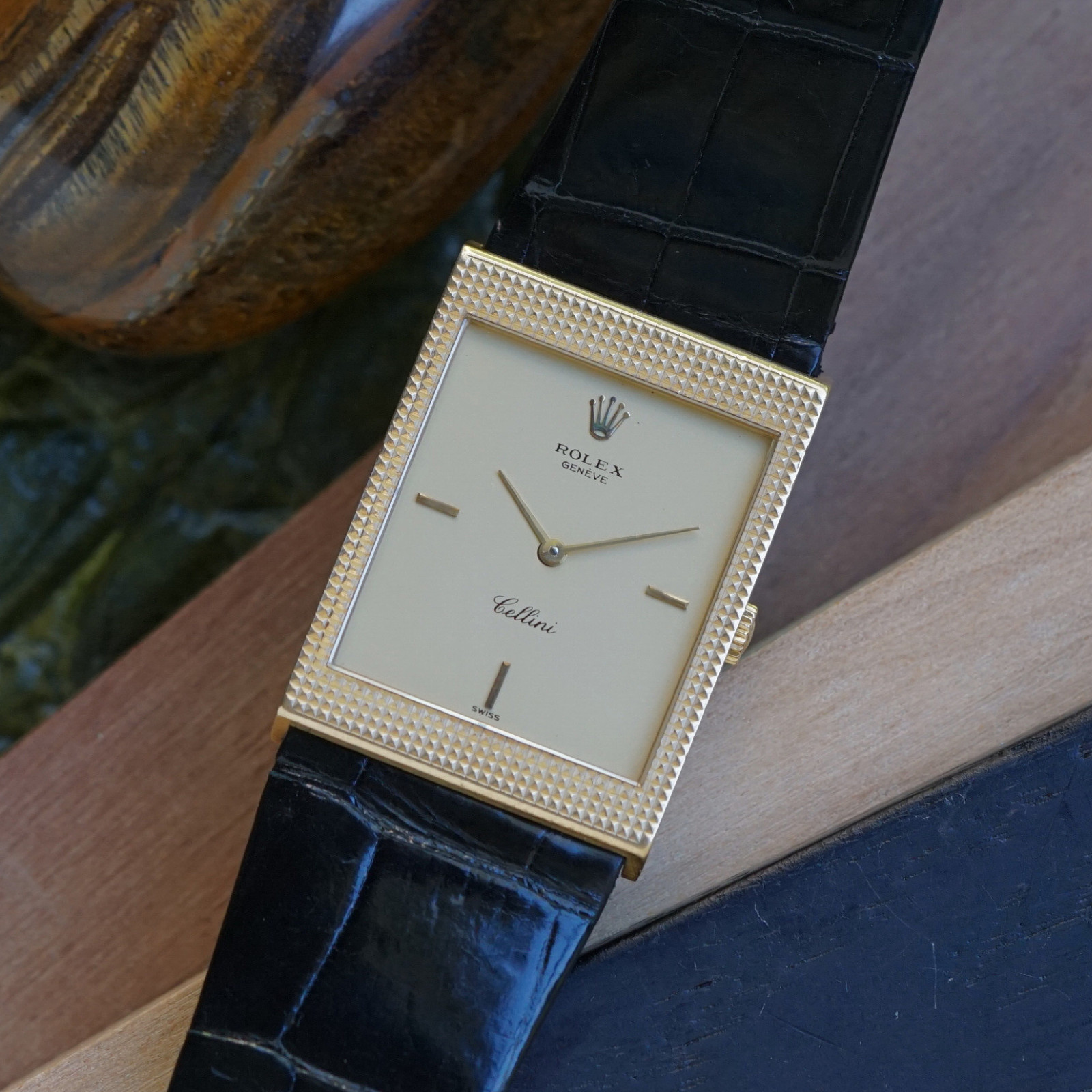 Rolex Cellini Ref. 4127 Hobnail 18k White Gold Manual Wind 1976