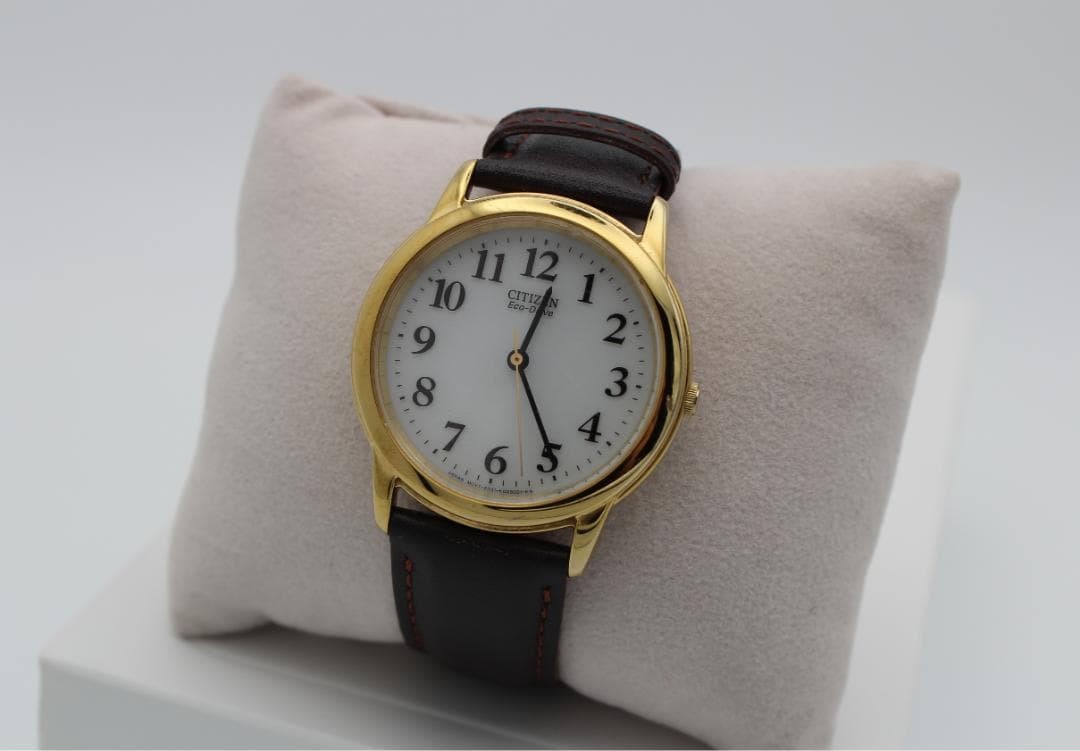 Citizen Eco-Drive E031-K006066 Men’s Watch (Working Condition) 【USED】