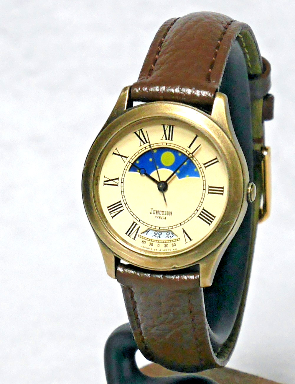 CITIZEN VEGA JUNCTION Watch 2198 1987 Sun & Moon 24-Hour indicator Roman Japan