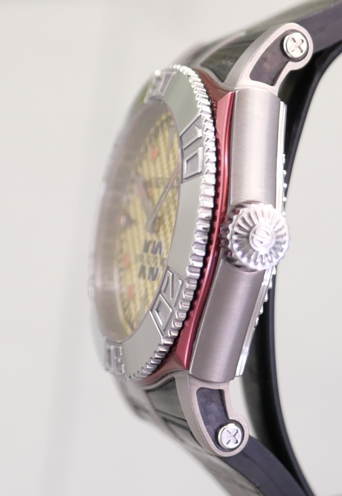Roger Dubuis Easy Diver LTD Revision