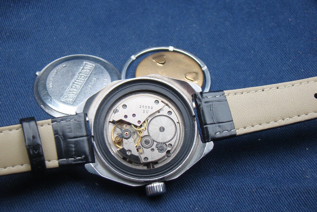 vostok amphibian sniper antimagnetic russian soviet diver military watch 1980s 5