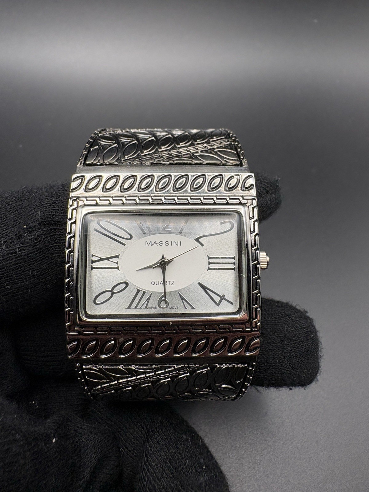 Massini Quartz Cuff Bracelet Watch Textured Silver-toned Band Running