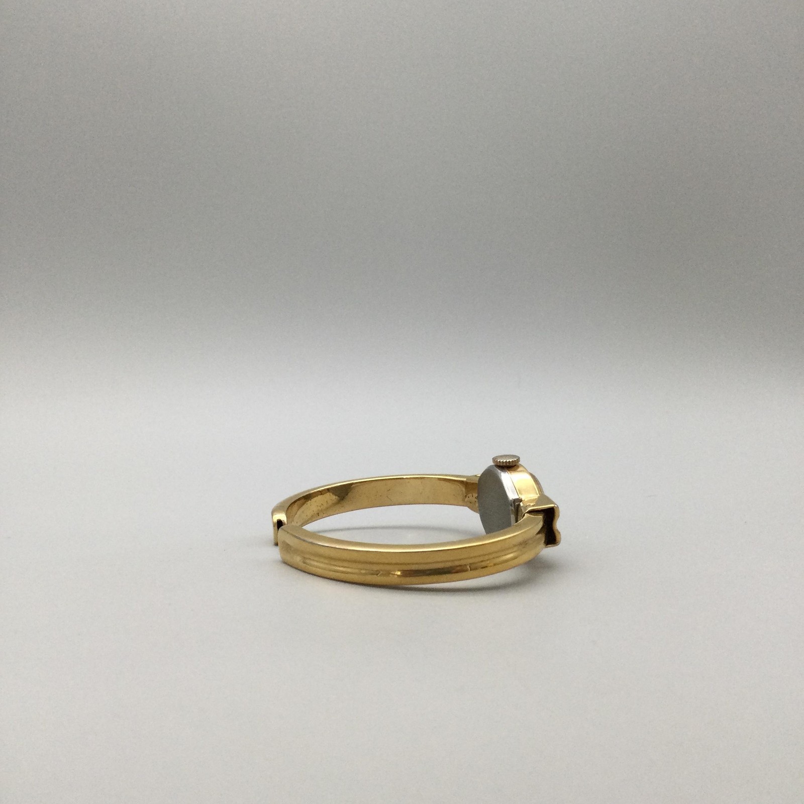 Superette Bangle Bracelet Watch Womens 17mm Gold Tone Swiss Mande Manual Wind