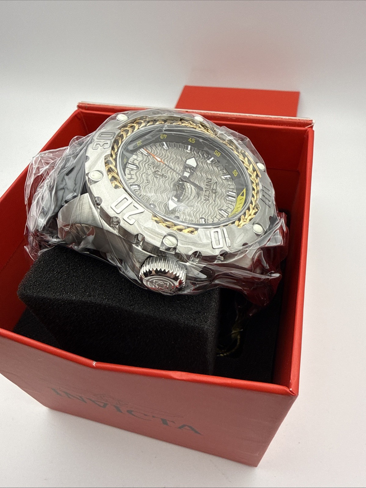 Invicta Ocean Voyage Wrist watch Men’s 52 mm S/S & Gold tone 48016 Rare