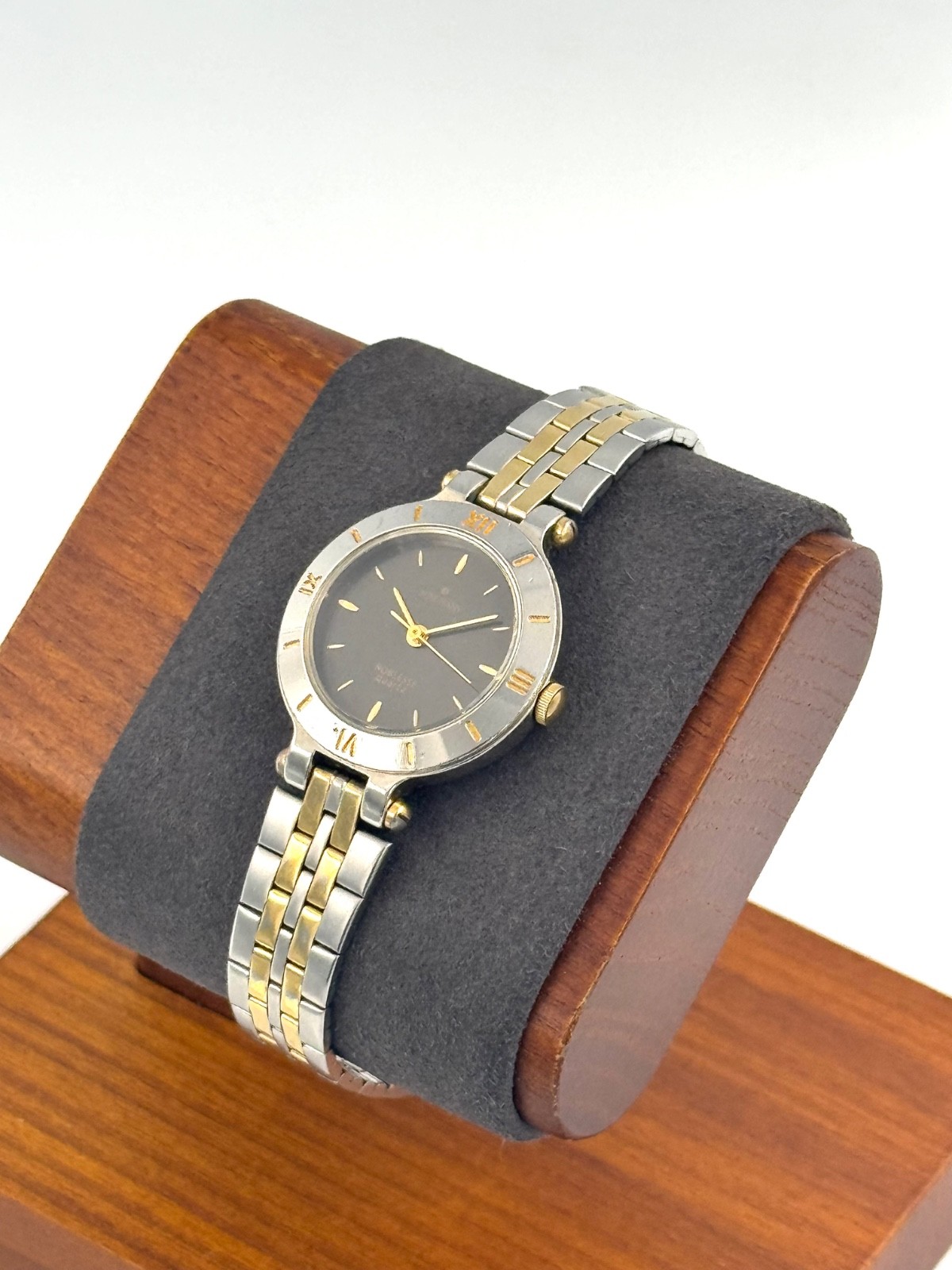 junghans noblesse 24mm Women Quartz Watch New Battery working JN-217L f2756