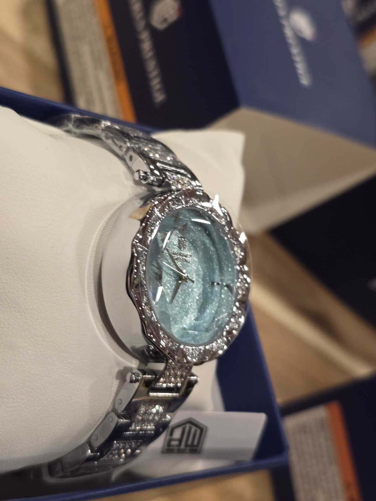 Invicta Montres Prestige X Women’s Watch Blue Dial, Pave Crystals MPW-0209 New!!